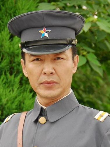 王强
