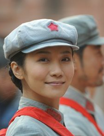 王黎雯